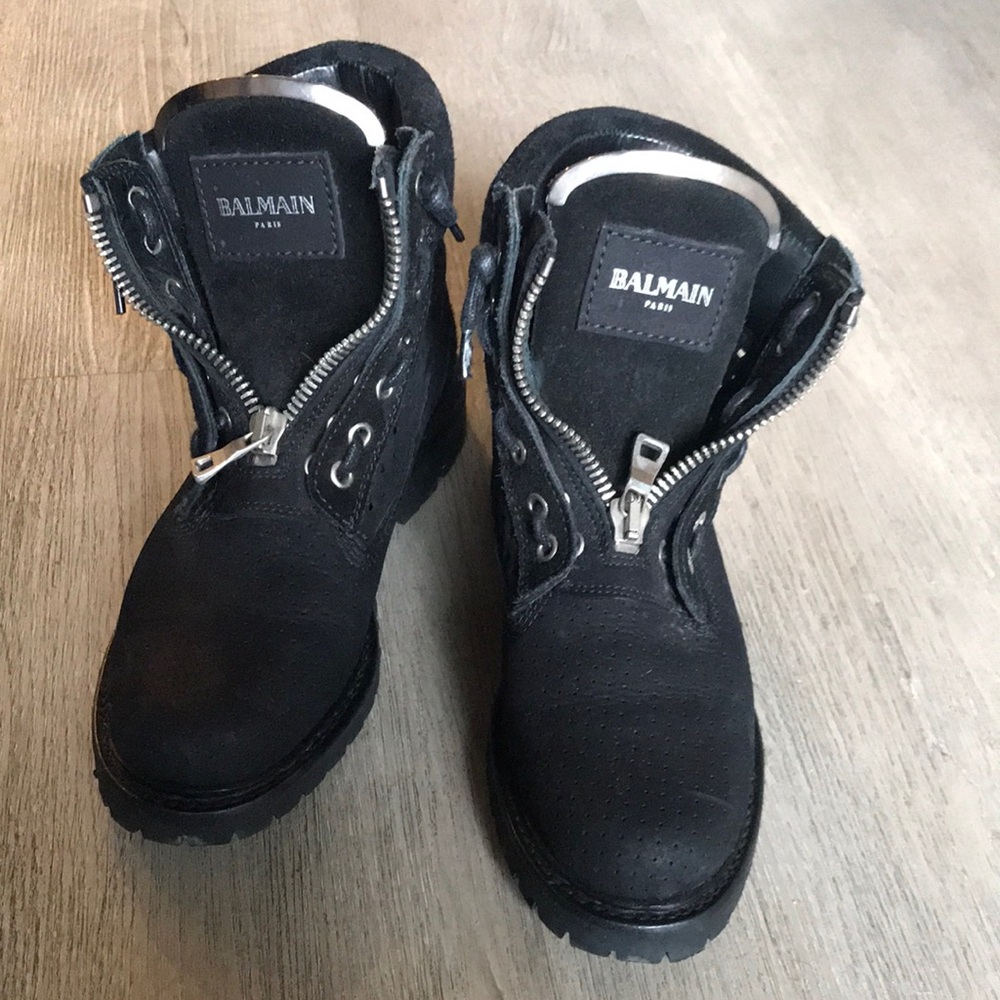 Black Balmain boots